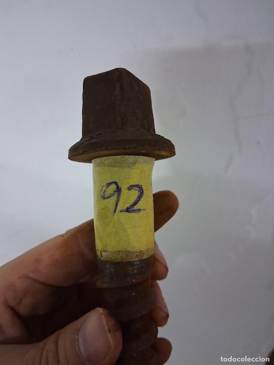 Antig&uuml;edades: Tornillo del a&ntilde;o 92 1992? tren ferrocarril - Foto 3