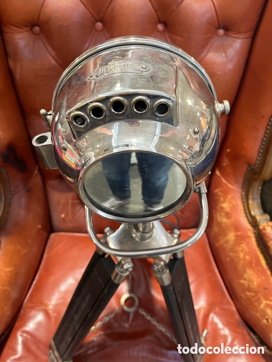 Antig&uuml;edades: Foco autom&oacute;vil antiguo sobre tr&iacute;pode - Foto 5