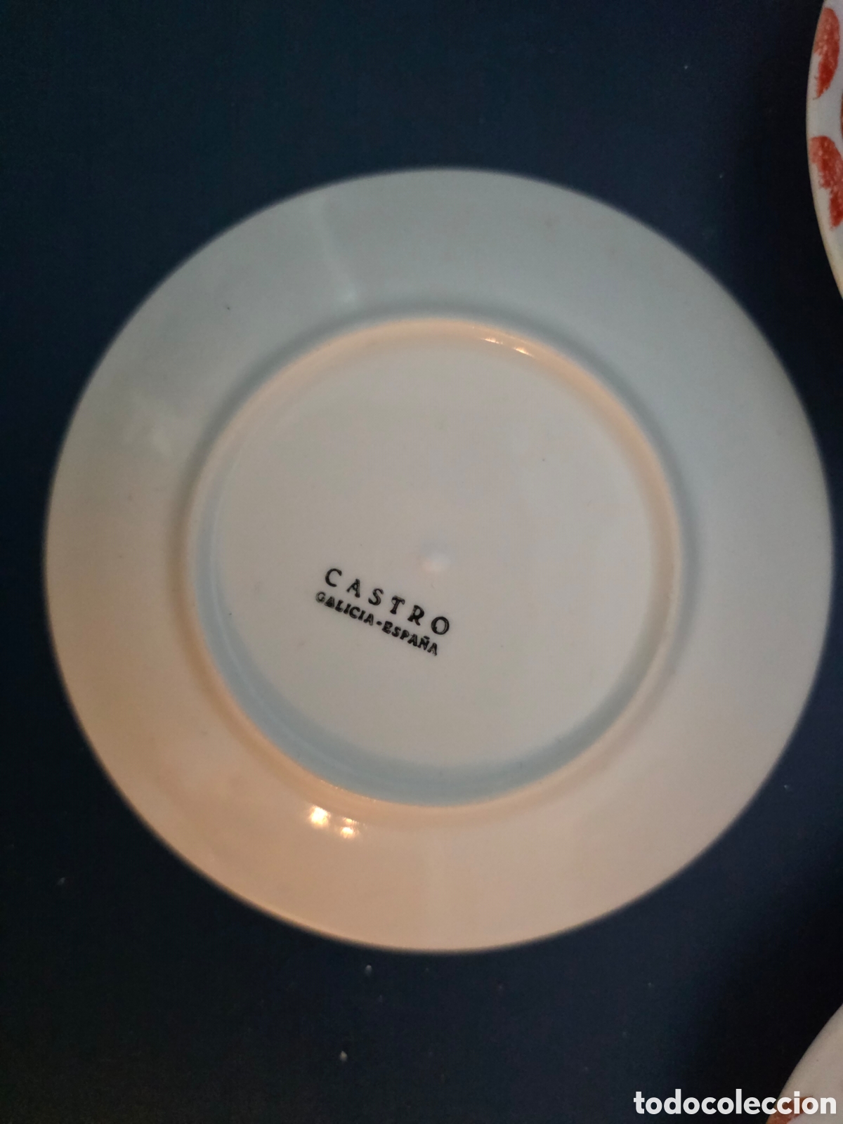 Antig&uuml;edades: Cinco platos de caf&eacute; de Castro Sargadelos - Foto 2