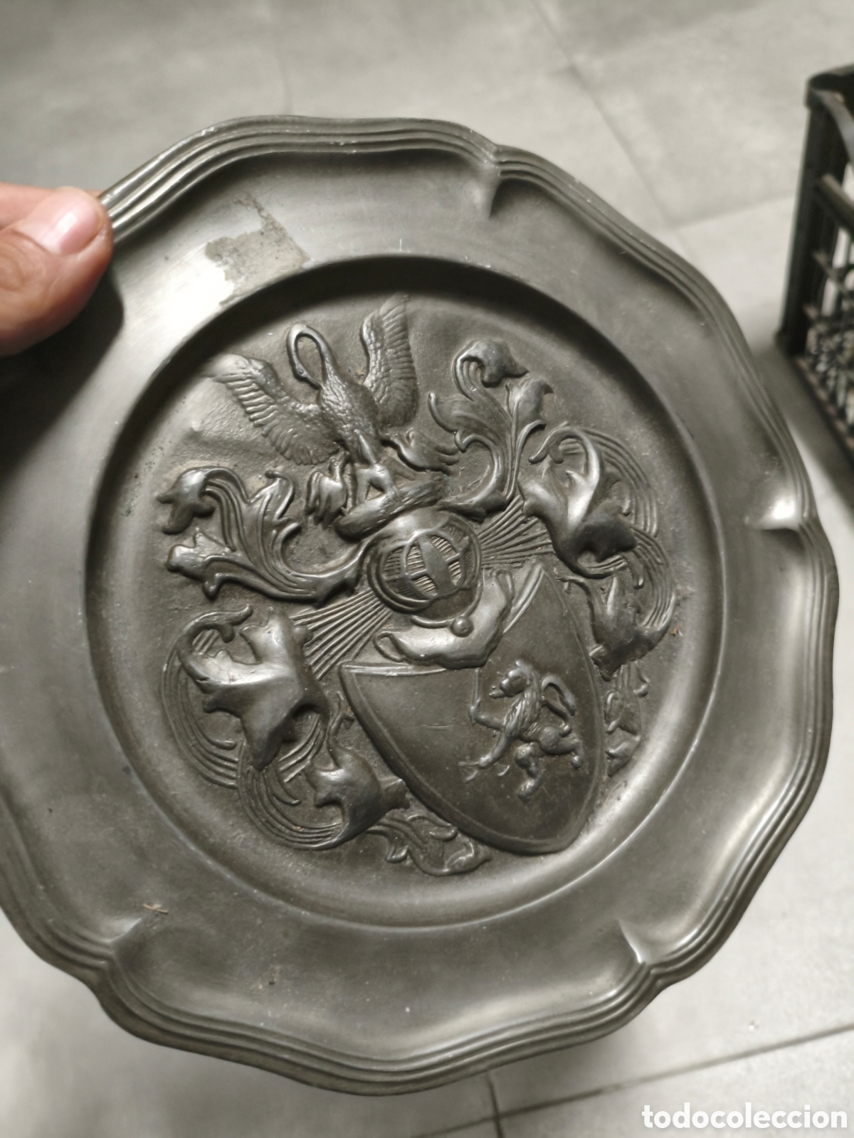 Antig&uuml;edades: Antiguo plato de peltre - Foto 3