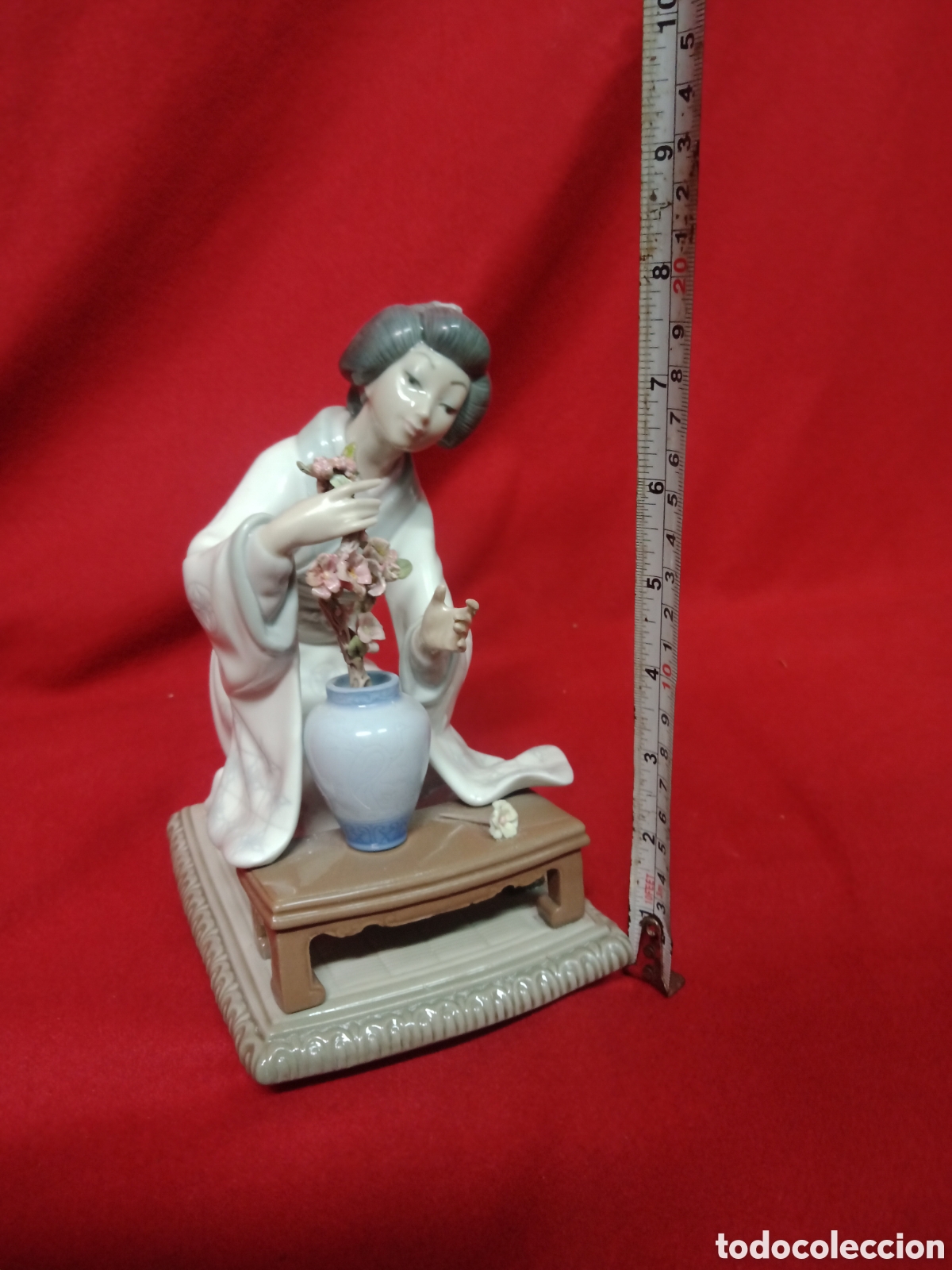 Antig&uuml;edades: Lladro figura Geisha - Foto 6
