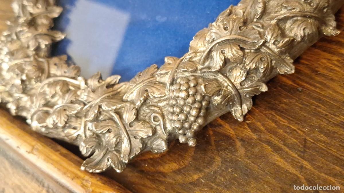 Antig&uuml;edades: Imponente Marco de Madera Resina y Plata - Foto 5
