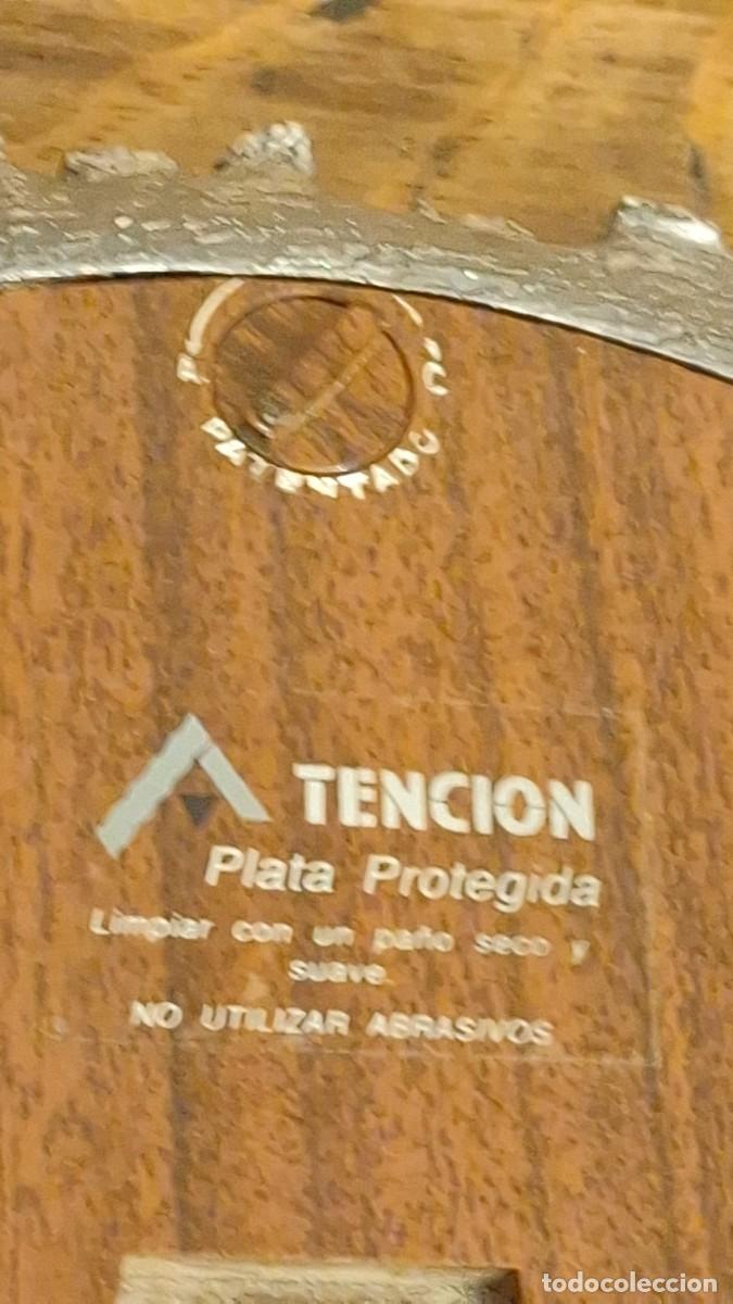 Antig&uuml;edades: Imponente Marco de Madera Resina y Plata - Foto 9