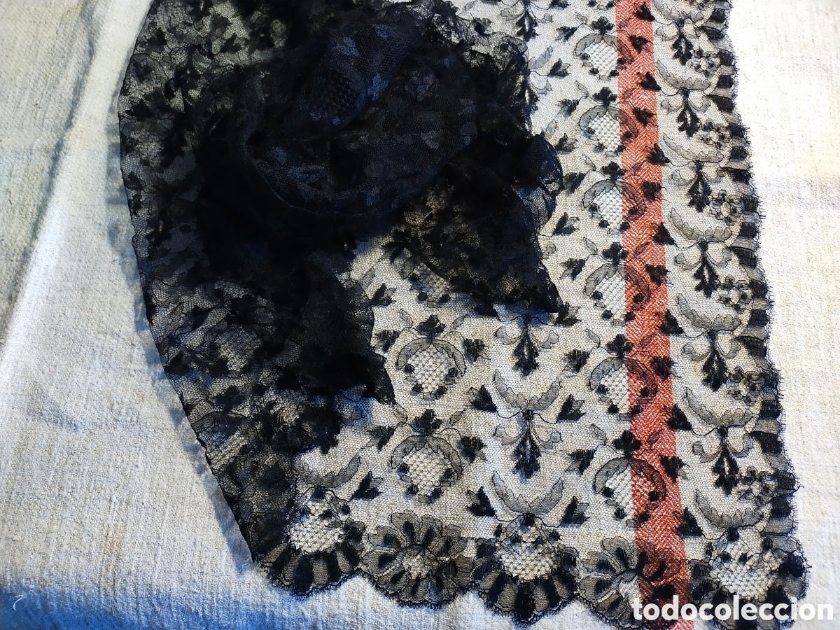 Antig&uuml;edades: Mantilla velo de encaje Chantilly - Foto 6