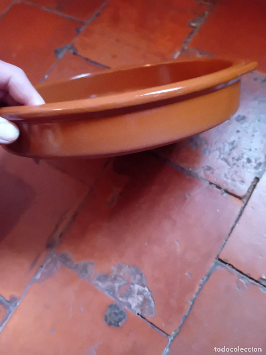 Antig&uuml;edades: Cazuela de barro vidriada - Foto 2