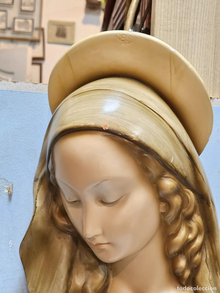 Antig&uuml;edades: virgen de colgar ceramica - Foto 2