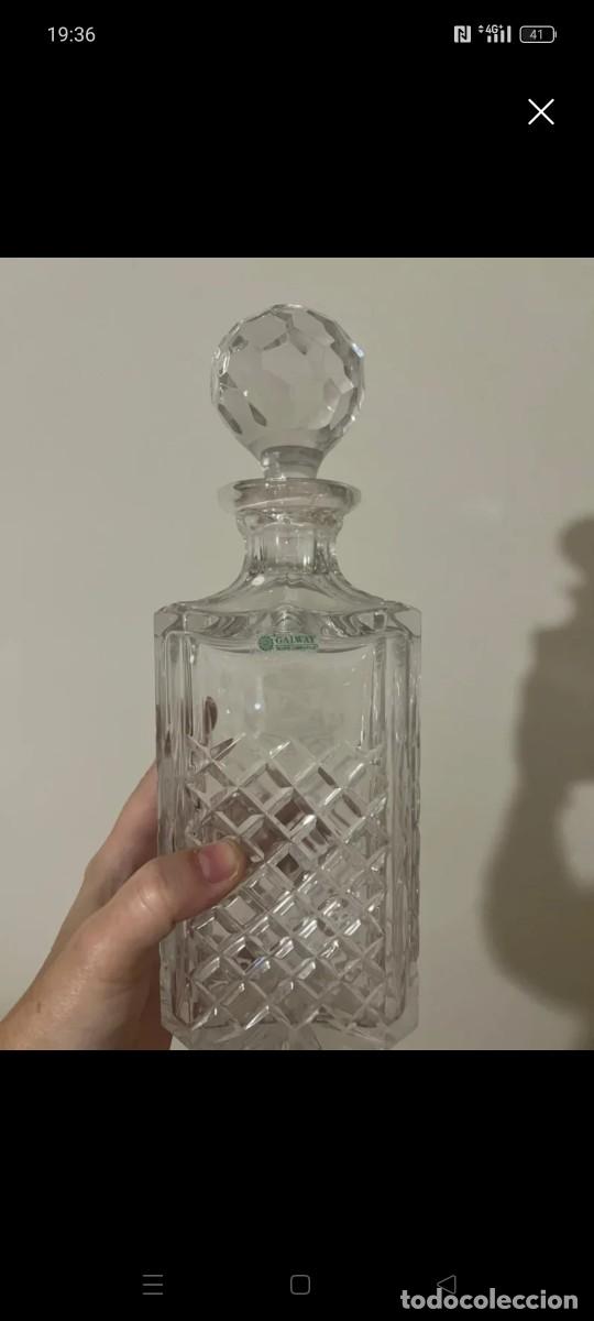 Antig&uuml;edades: Decantador de cristal tallado - Foto 1