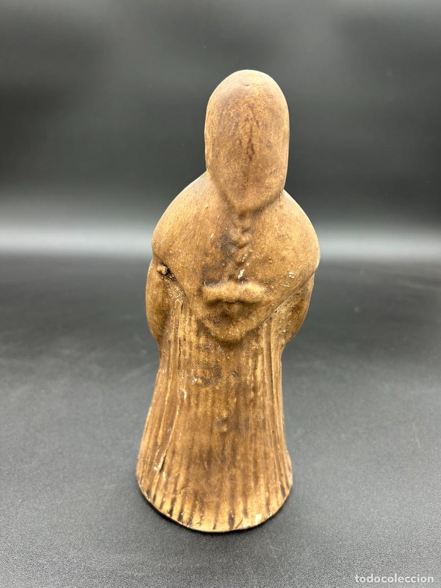 Antig&uuml;edades: Figura de payesa ibicenca, de barro - Foto 2