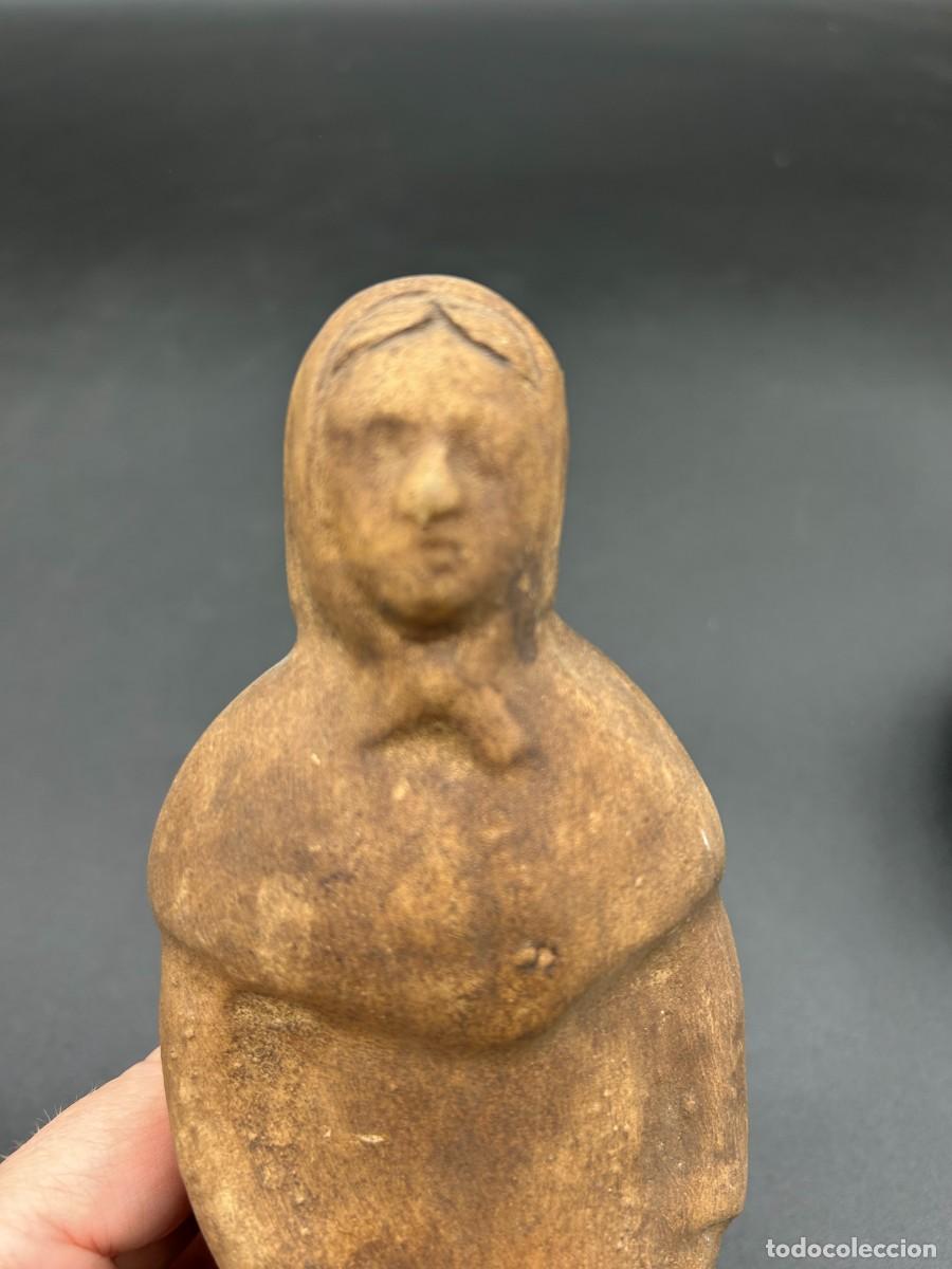 Antig&uuml;edades: Figura de payesa ibicenca, de barro - Foto 3