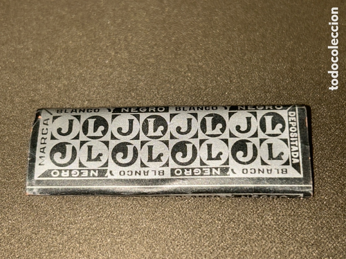 Antiquit&eacute;s: ANTIGUO PAPEL DE FUMAR. - J.L. BLANCO Y NEGRO