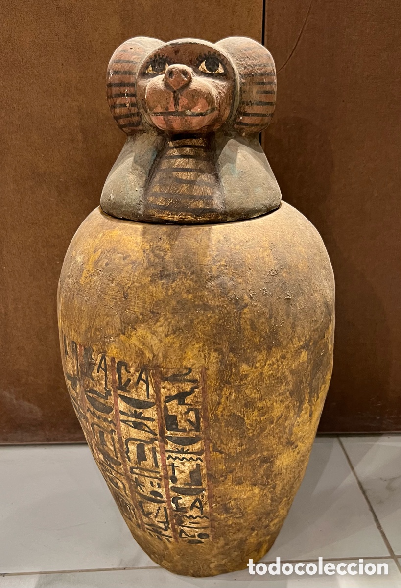 Antig&uuml;edades: Vasos Canopes de madera policromada - Foto 8