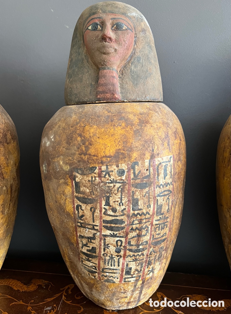 Antig&uuml;edades: Vasos Canopes de madera policromada - Foto 13