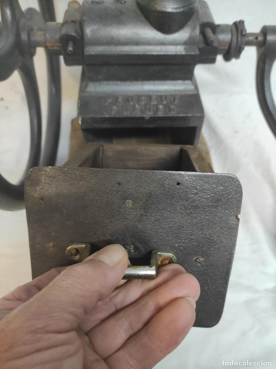 Antig&uuml;edades: Gran molinillo de caf&eacute; Peugeot! - Foto 3