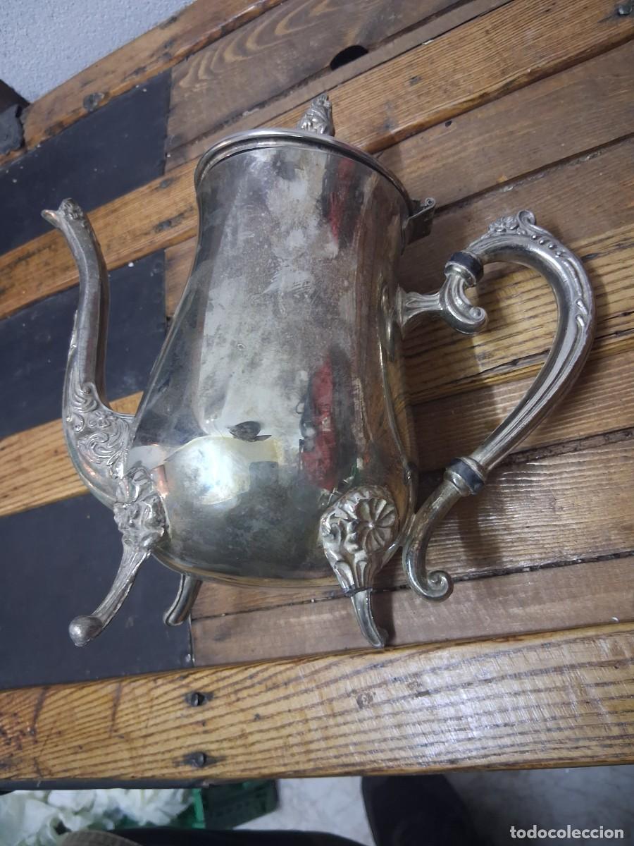 Antig&uuml;edades: Jarra tetera de metal plateado - Foto 3