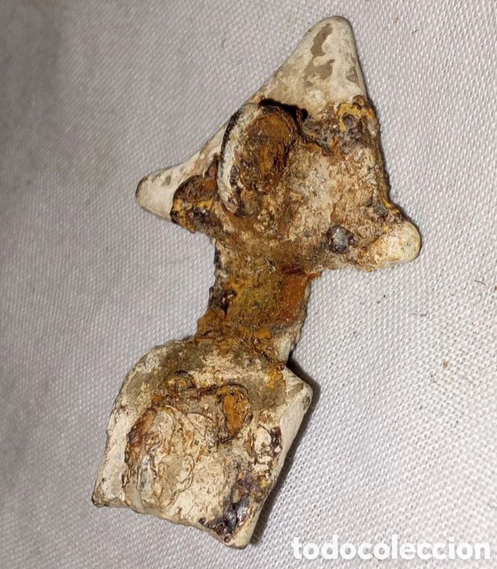 Antig&uuml;edades: FIBULA EN FORMA DE FLECHA - Foto 3