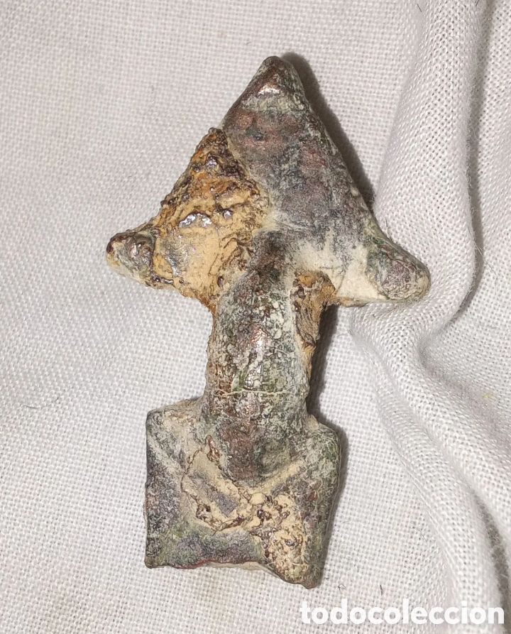 Antig&uuml;edades: FIBULA EN FORMA DE FLECHA - Foto 1