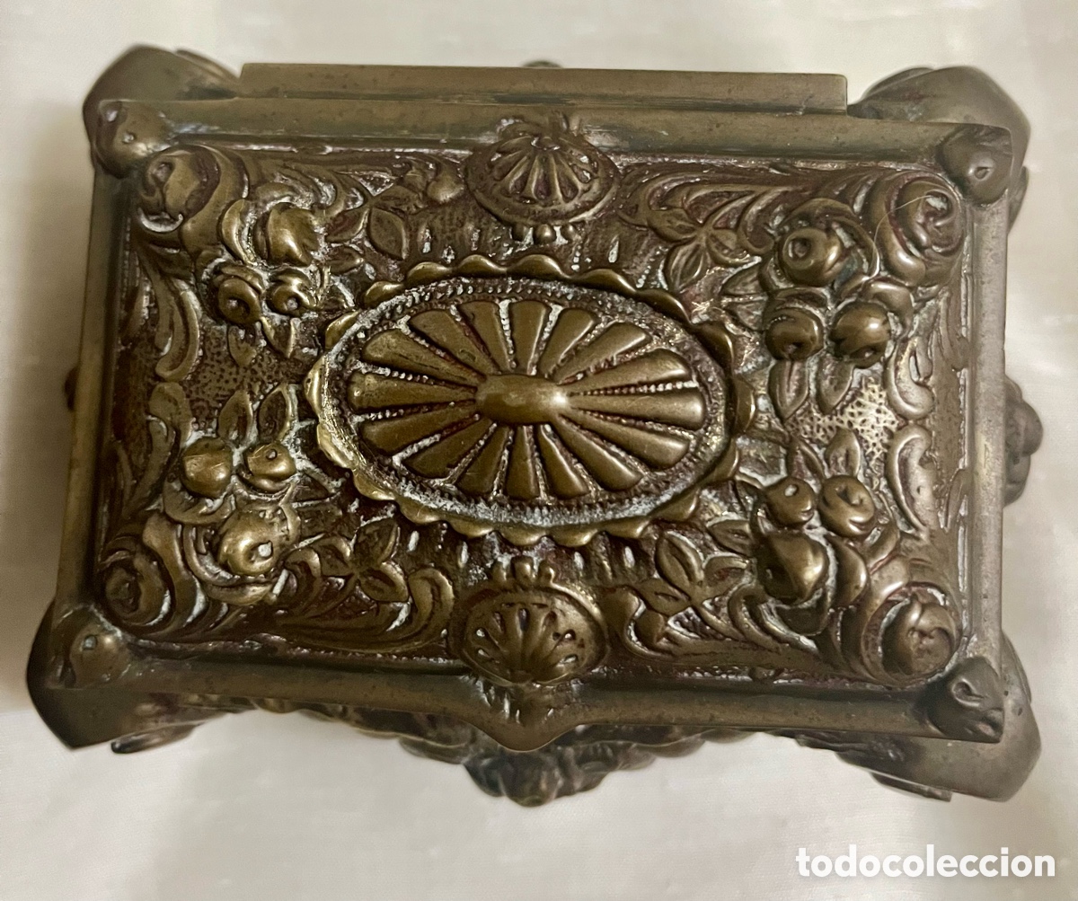 Antig&uuml;edades: CAJA -JOYERO DE BRONCE SIGLO XIX - Foto 6