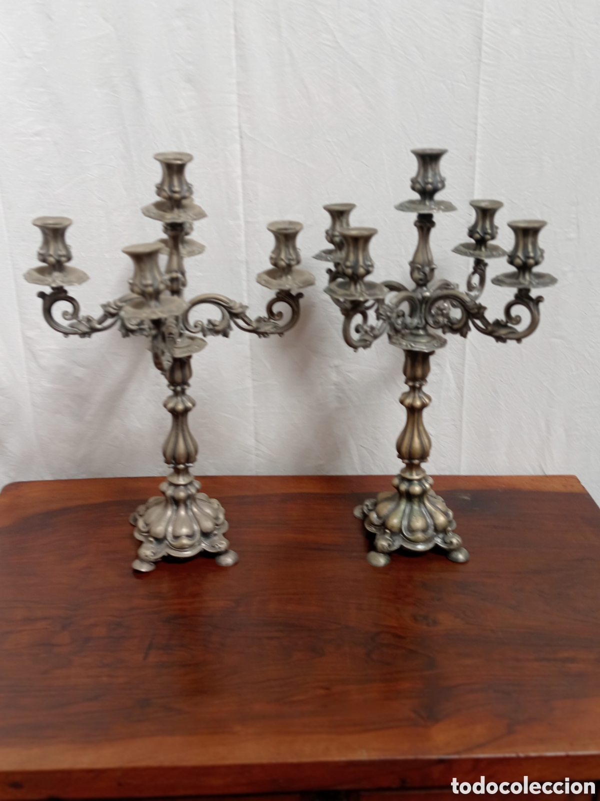 Antig&uuml;edades: Candelabros en ba&ntilde;o de plata del XIX - Foto 1