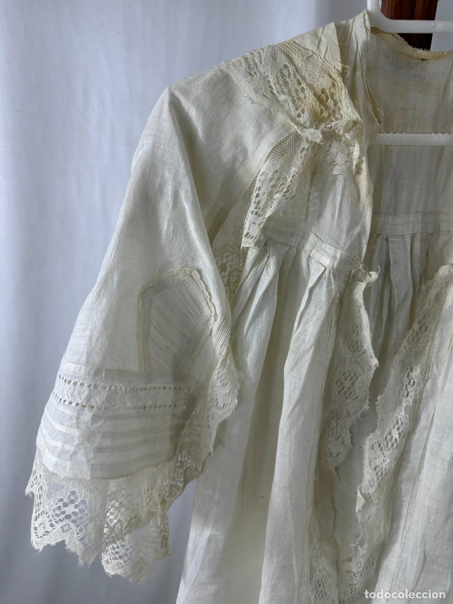 Antig&uuml;edades: Antiguo vestido y capa de cristianar - Foto 10