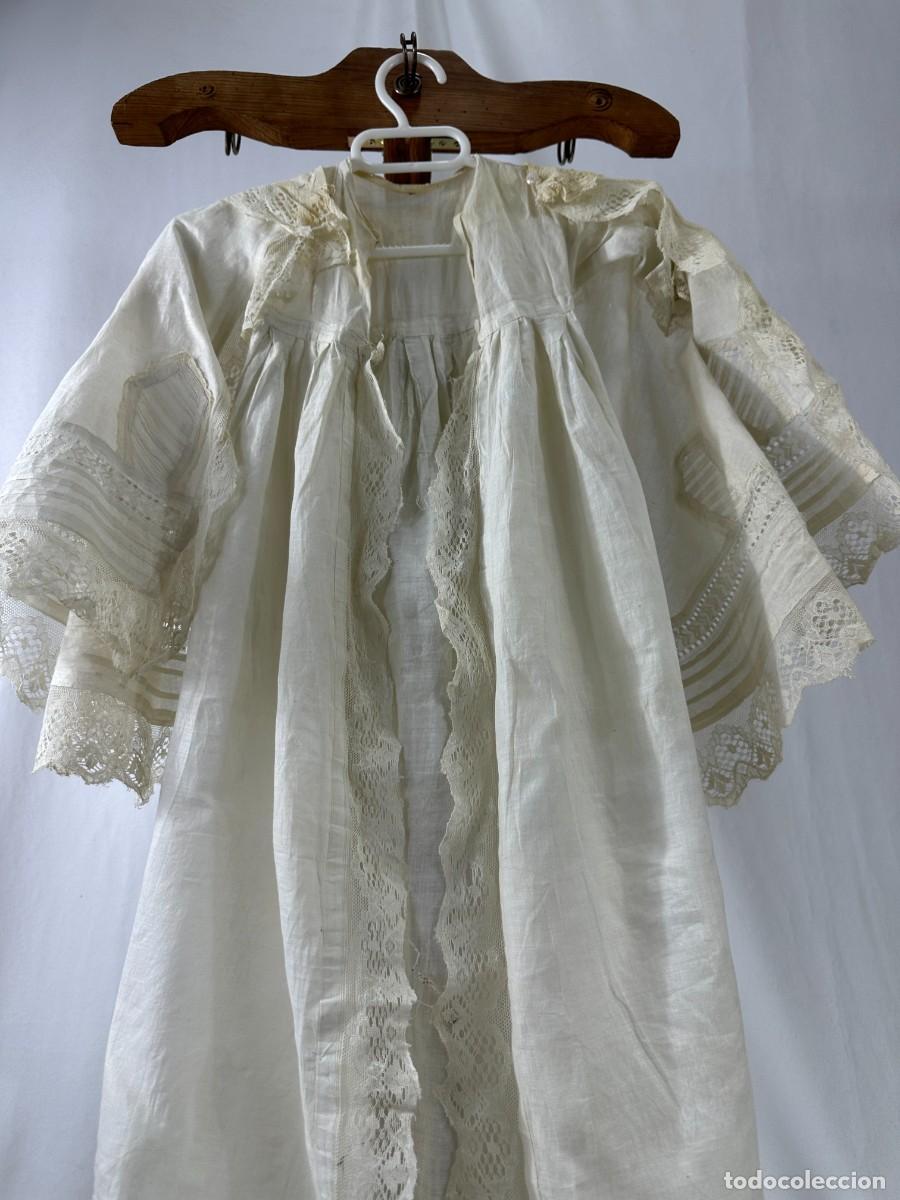 Antig&uuml;edades: Antiguo vestido y capa de cristianar - Foto 17