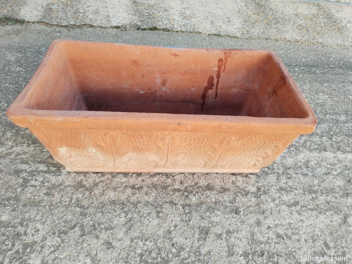 Antig&uuml;edades: macetero rectangular de terracota - Foto 5