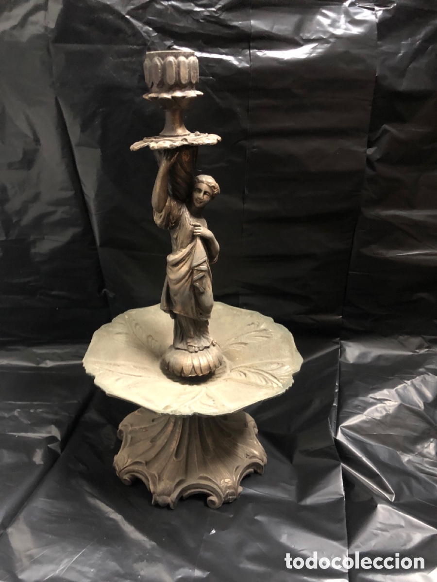 Antig&uuml;edades: Candelabro de bronce antiguo - Foto 1