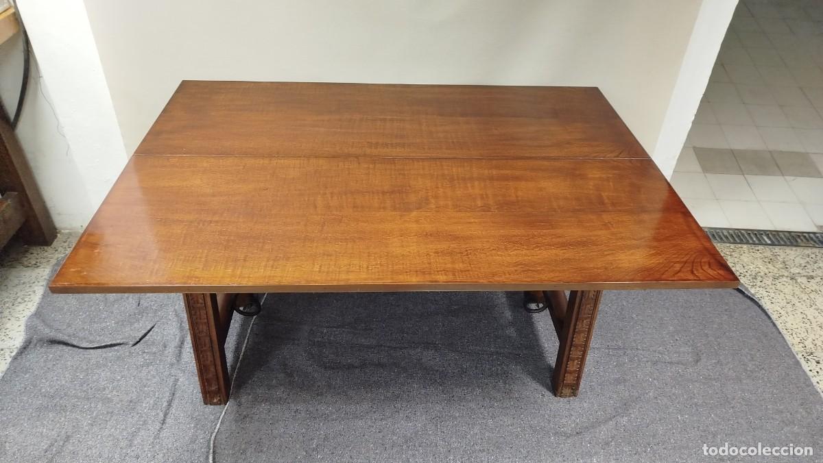 Antig&uuml;edades: MESA COMEDOR PLEGABLE CHAMBRANAS HIERRO - Foto 2