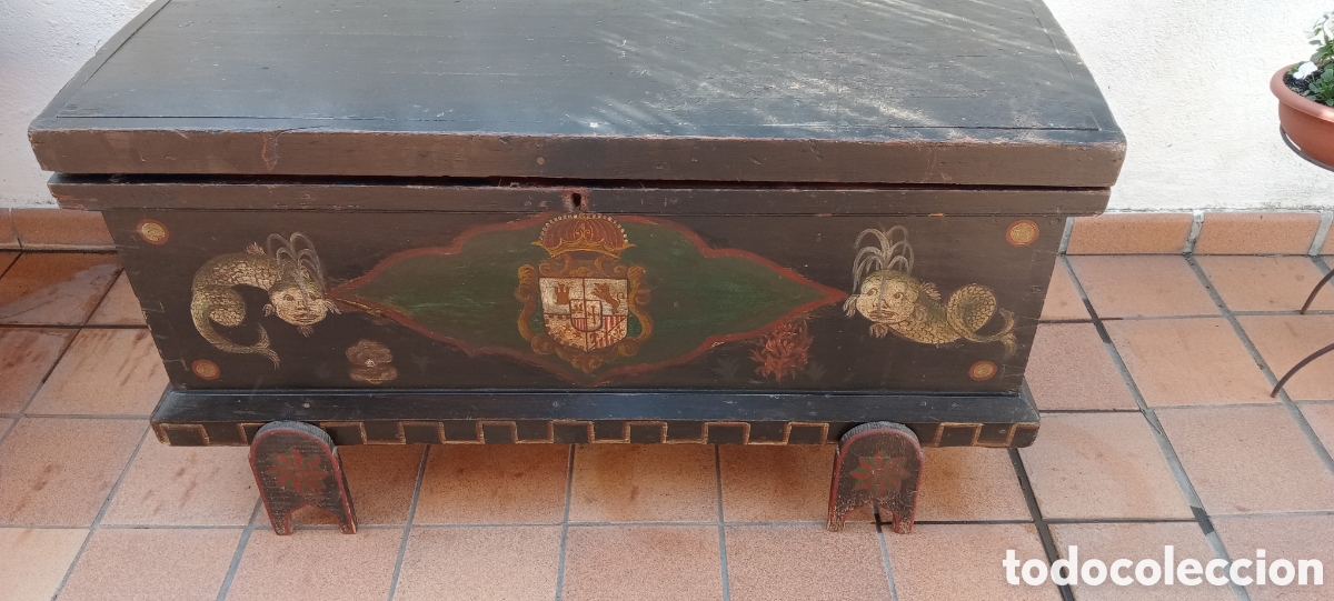 Antig&uuml;edades: Ba&uacute;l de noble Marino - Foto 1