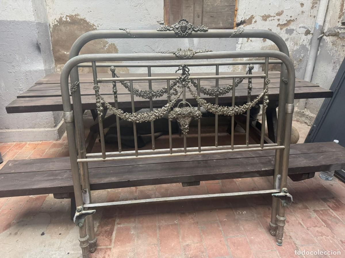 Antig&uuml;edades: Cabecero cama siglo XIX - Foto 4