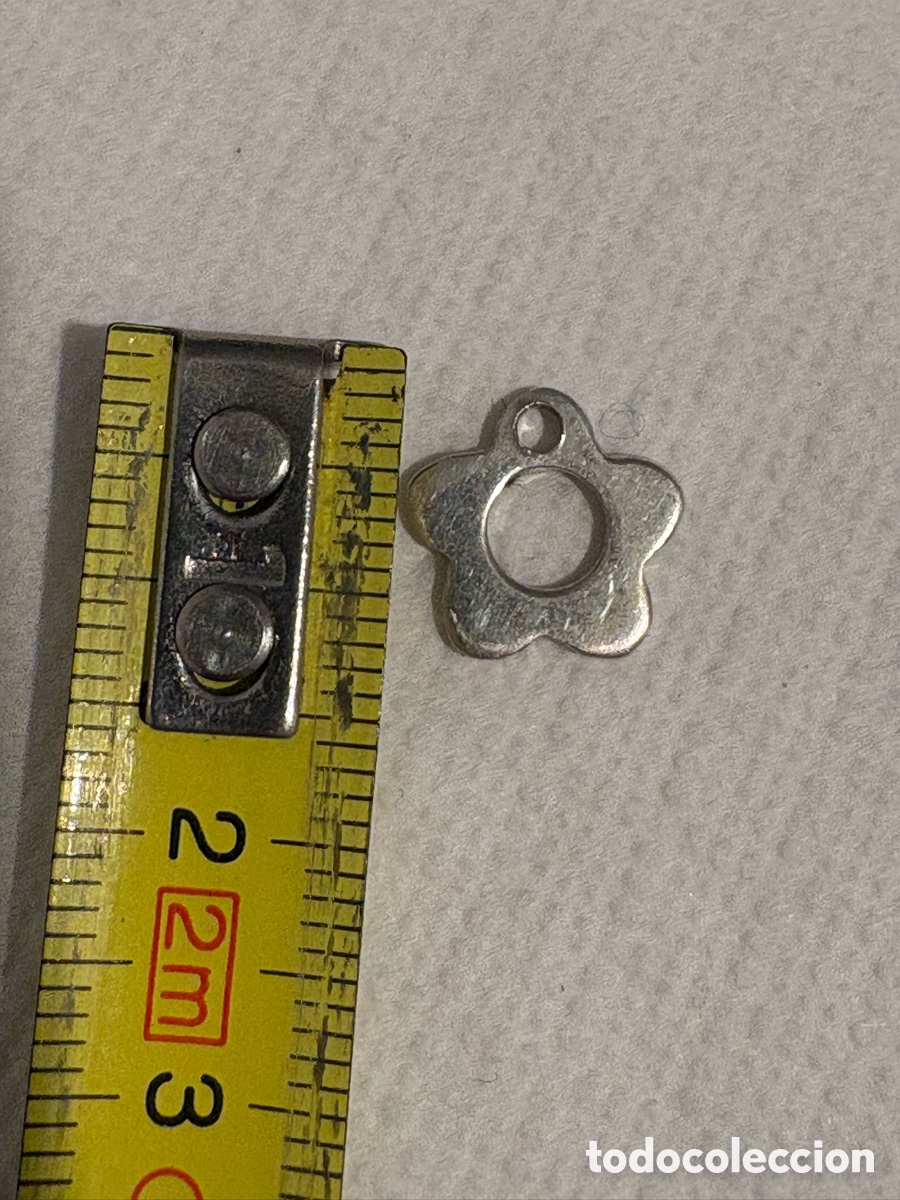 Antig&uuml;edades: Colgante plata de ley en forma de flor (A5) - Foto 2