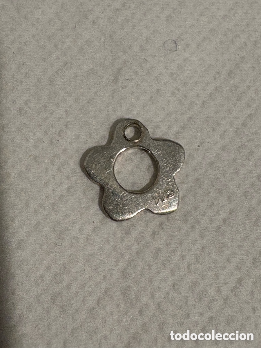Antig&uuml;edades: Colgante plata de ley en forma de flor (A5) - Foto 1