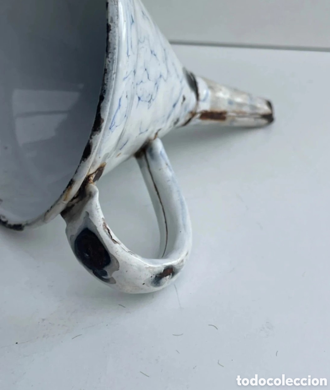 Antig&uuml;edades: Embudo esmaltado antiguo - Foto 3