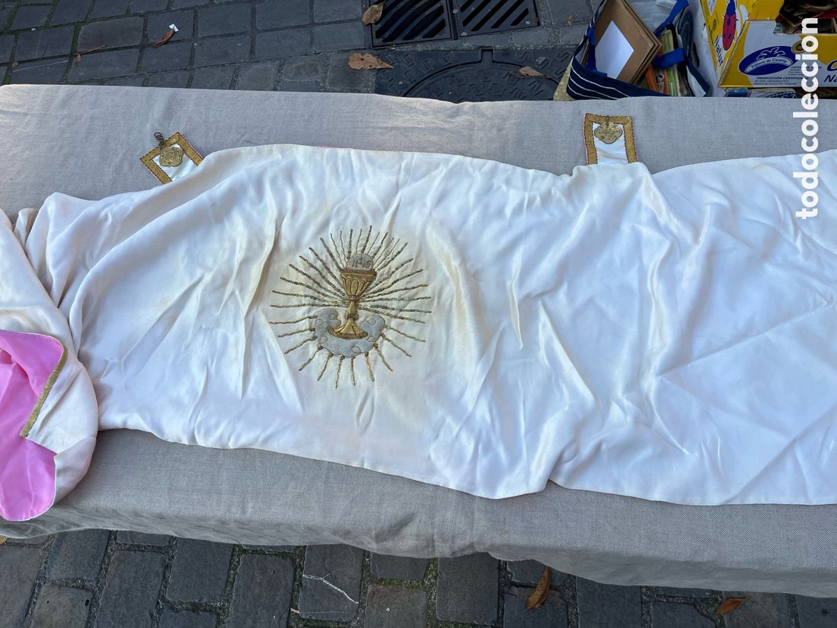Antig&uuml;edades: FRONTAL DE ALTAR BORDADO HILO ORO - Foto 2