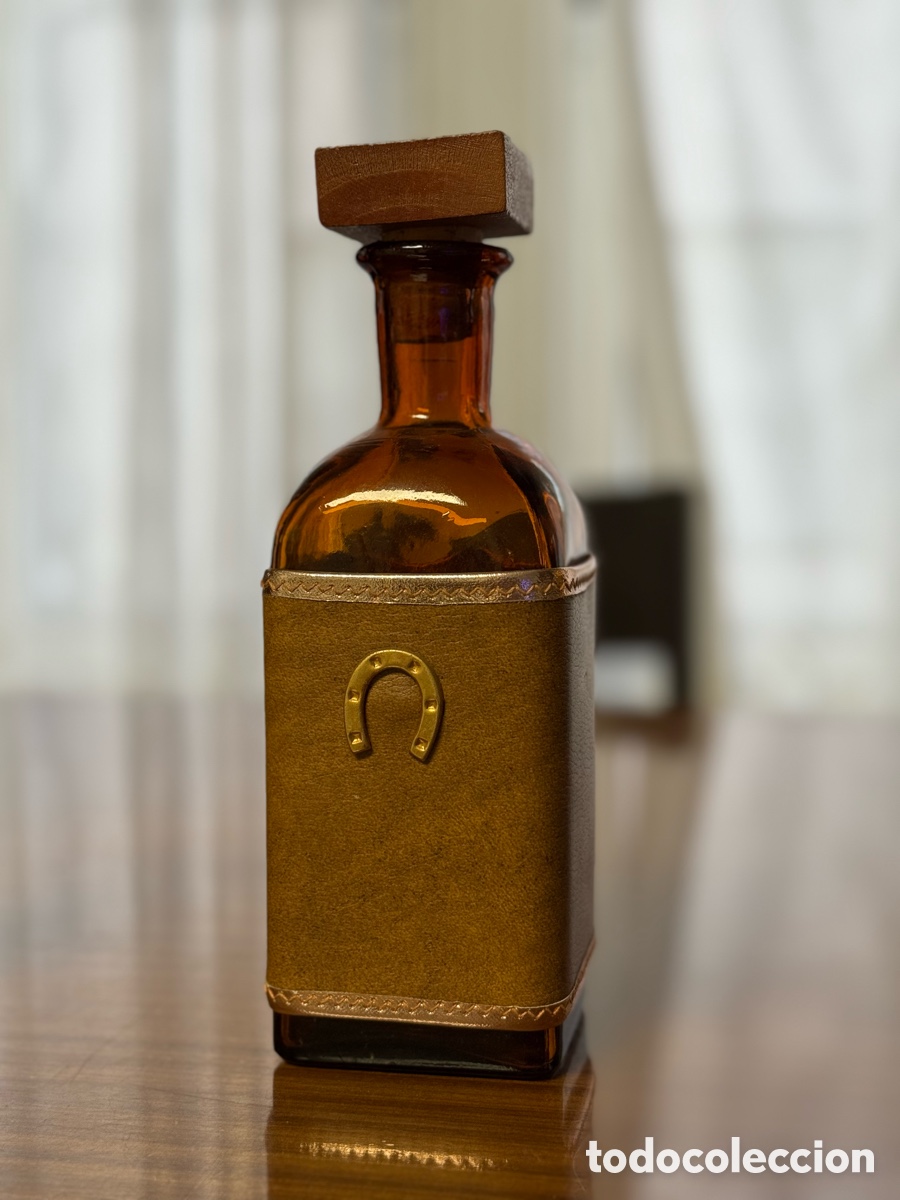 Antig&uuml;edades: Botella y vasos con herradura - Foto 3