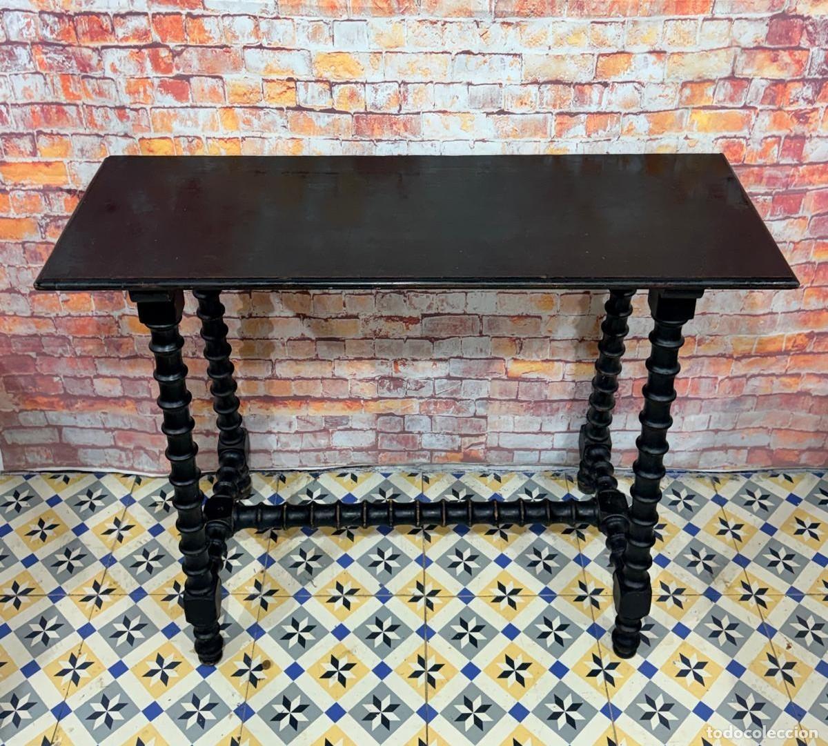 Antig&uuml;edades: Mesa auxiliar estilo Espa&ntilde;ol - Foto 3