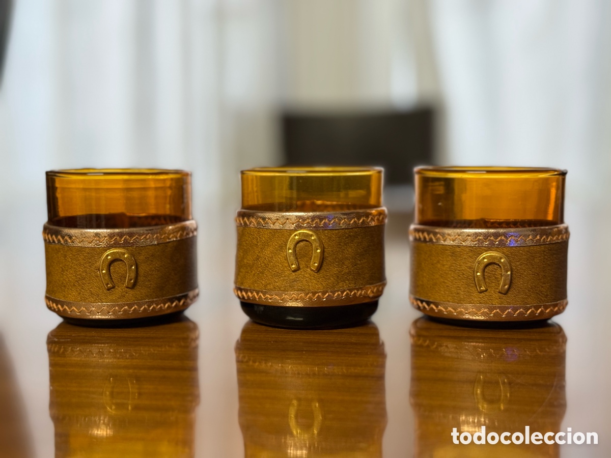 Antig&uuml;edades: Botella y vasos con herradura - Foto 3