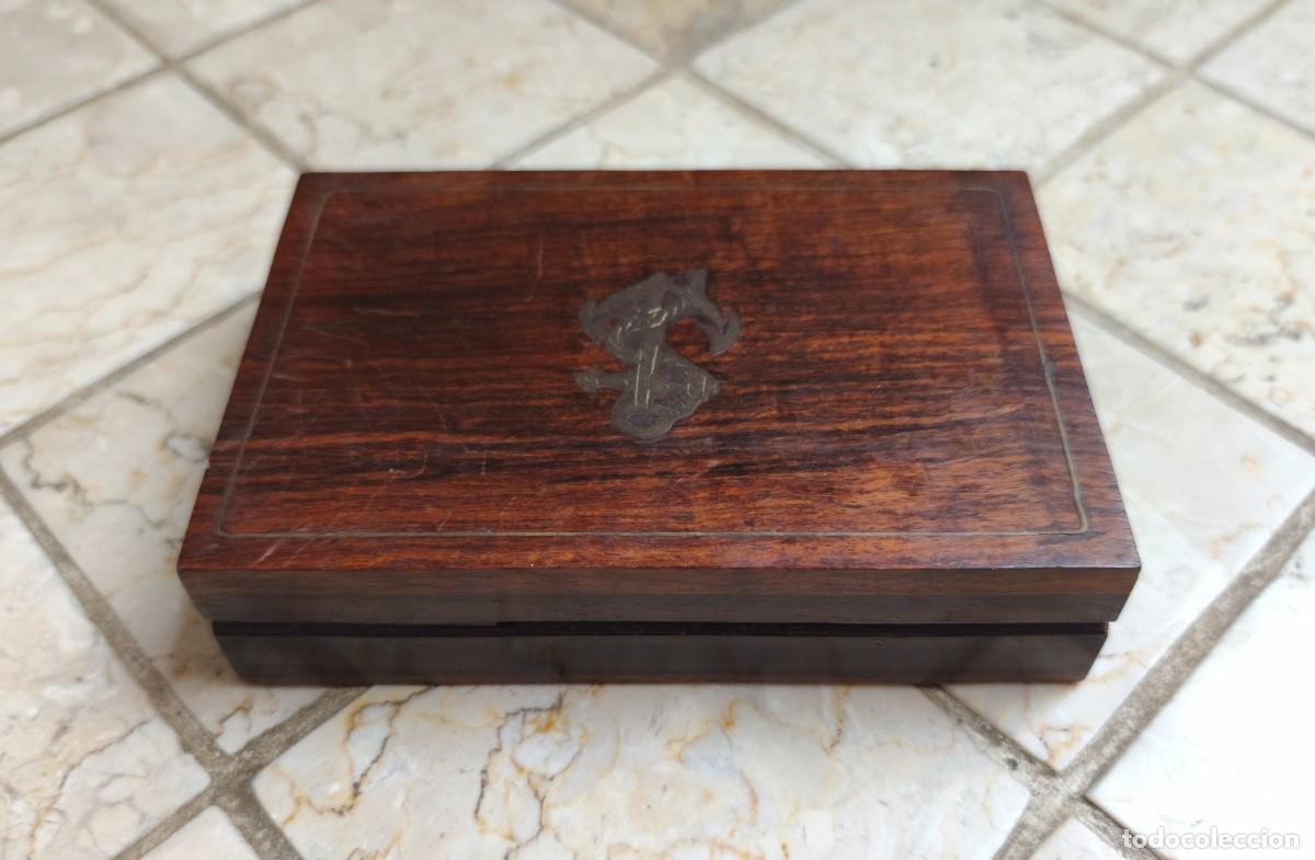 Antig&uuml;edades: CAJA DE MADERA ANTIGUA CON INTERIOR DE TERCIOPELO - Foto 3