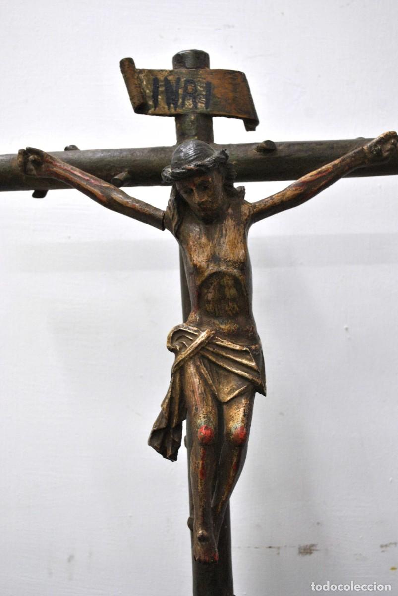 Antig&uuml;edades: CRUCIFIJO DE MADERA SIGLO XVIII - Foto 3