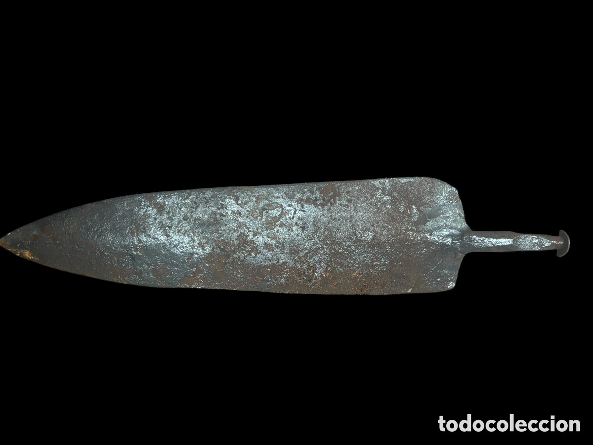 Antig&uuml;edades: Hierro de forja antiguo. Forma de lanza. - Foto 2