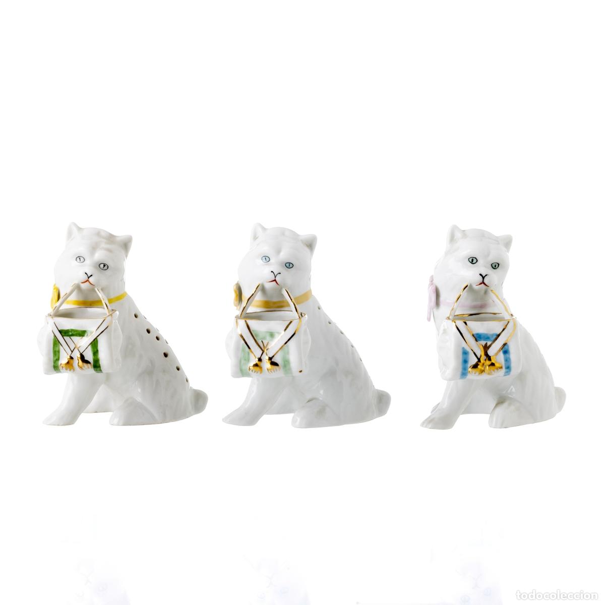 Antiquit&eacute;s: TRES PALILLOS GATO CON CESTA