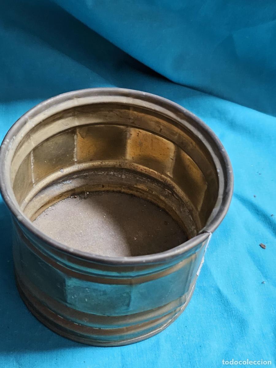 Antig&uuml;edades: recipiejnte de metal rustico - Foto 2