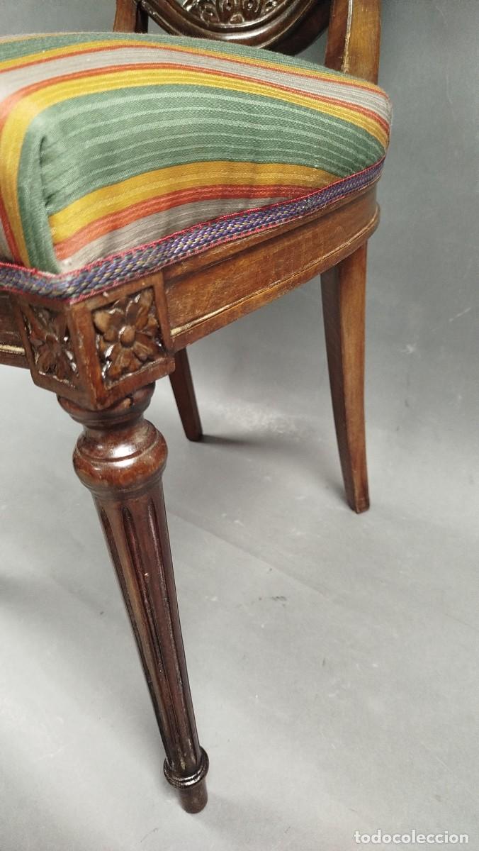 Antig&uuml;edades: SILLA DE MADERA TALLADA - Foto 3
