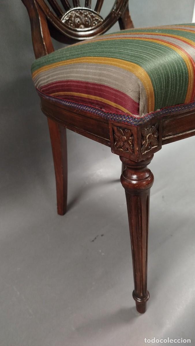 Antig&uuml;edades: SILLA DE MADERA TALLADA - Foto 4