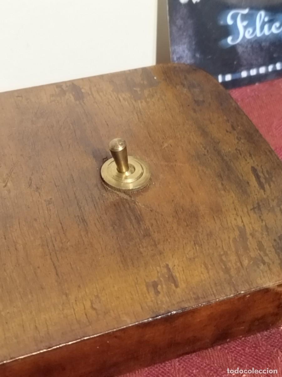 Antig&uuml;edades: LAMPARA DISE&Ntilde;O STEAMPUNK - GRIFO DE BRONCE - BASE DE MADERA CON INTERRUPTOR - Foto 2