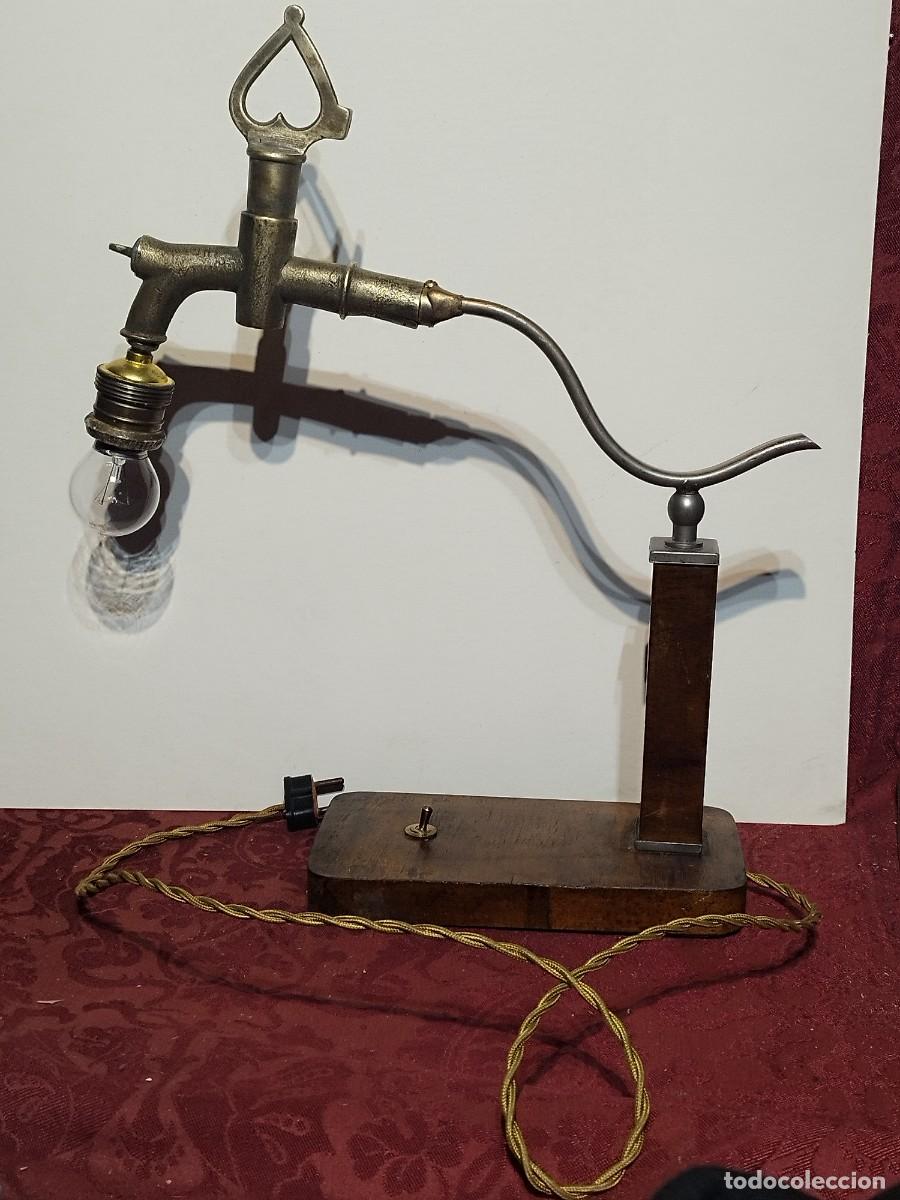 Antig&uuml;edades: LAMPARA DISE&Ntilde;O STEAMPUNK - GRIFO DE BRONCE - BASE DE MADERA CON INTERRUPTOR - Foto 5