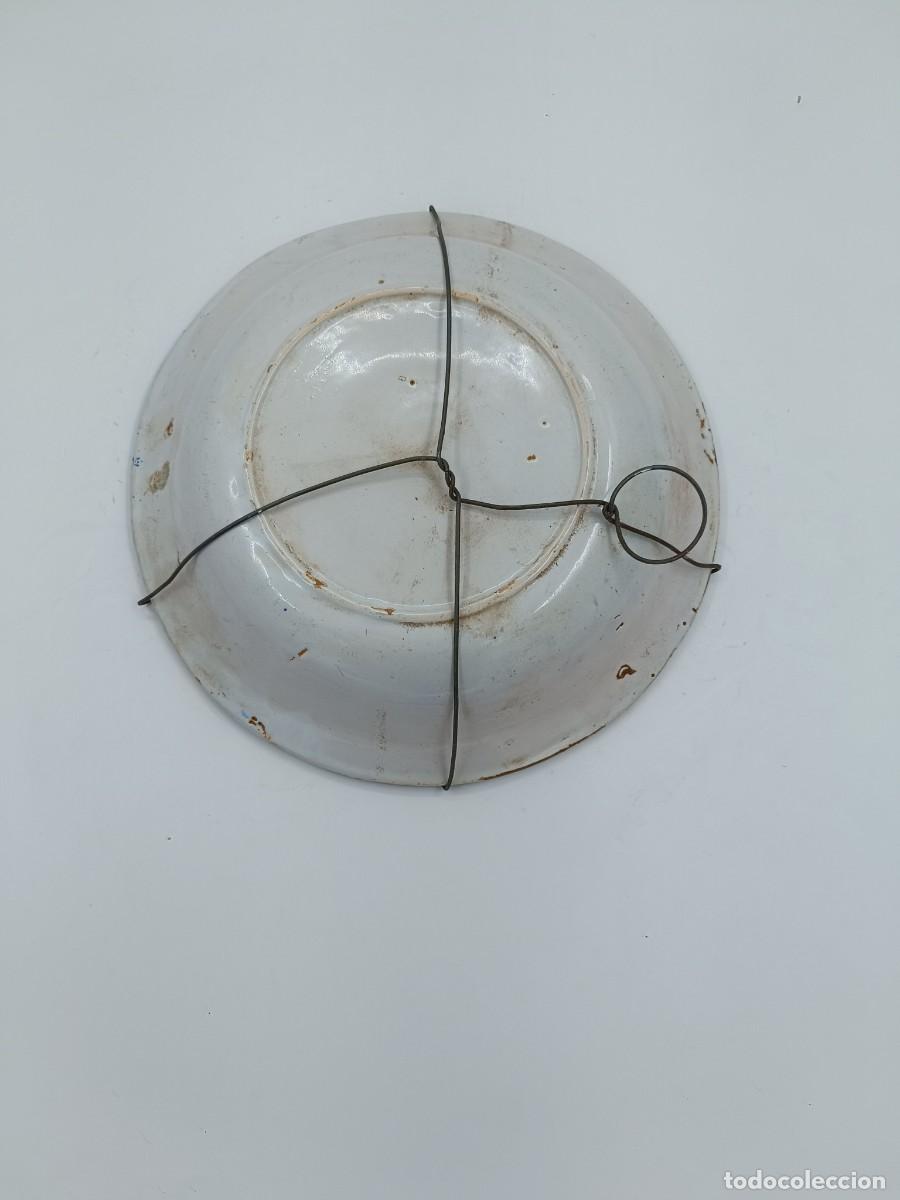 Antig&uuml;edades: PLATO DE CERAMICA DE MANISES - Foto 2