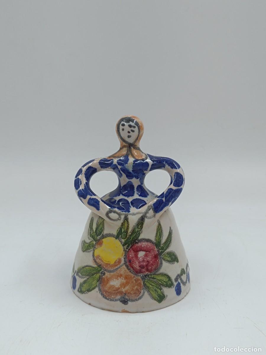 Antig&uuml;edades: CAMPANILLA DE CERAMICA POPULAR - Foto 1