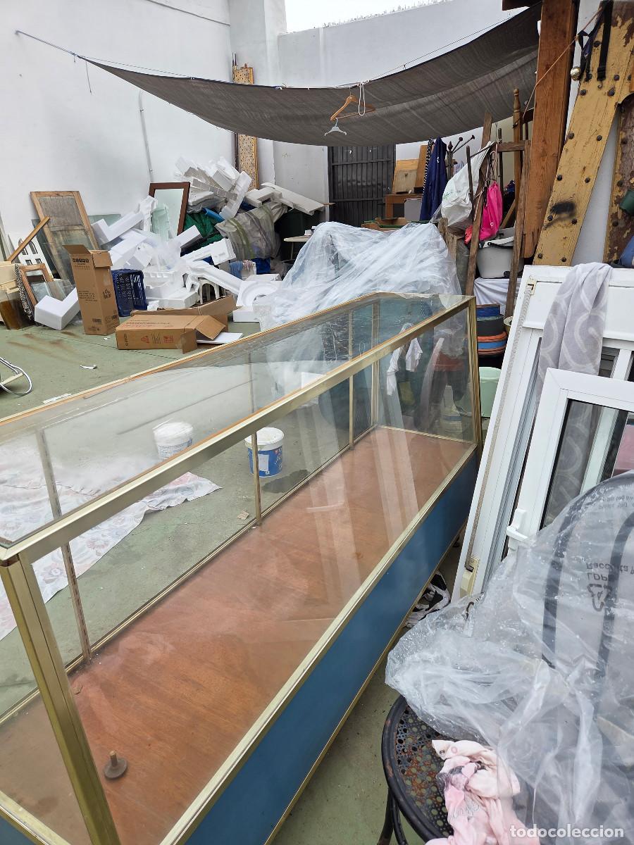 Antig&uuml;edades: mostrador de cristal vintage - Foto 4
