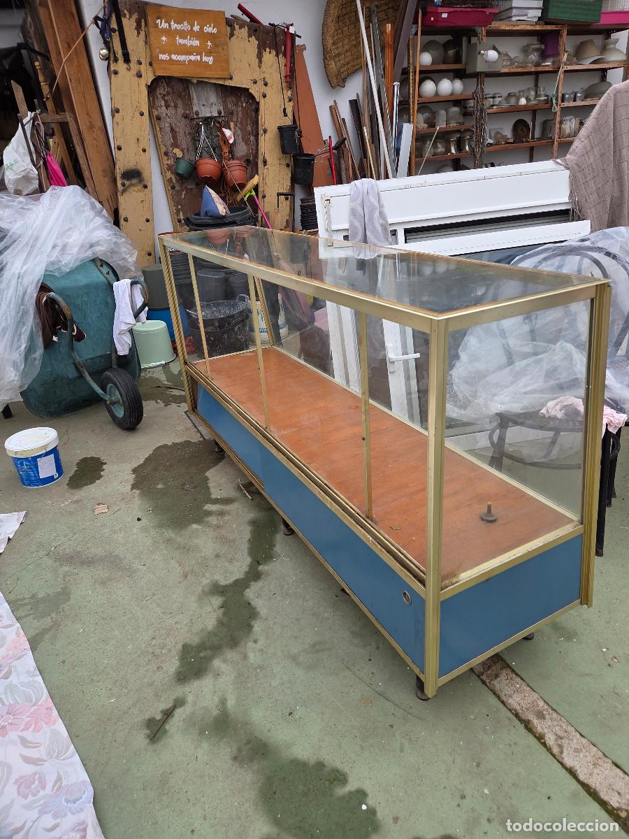 Antig&uuml;edades: mostrador de cristal vintage - Foto 6