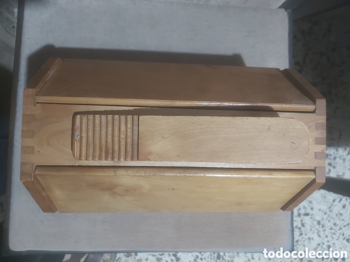 Antig&uuml;edades: Caja limpiabotas de madera. Sin roturas. - Foto 3